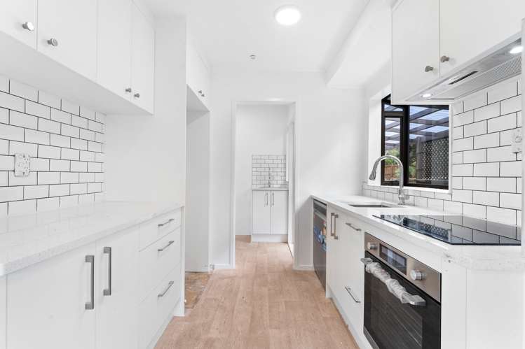 30 Alidade Place Massey_8