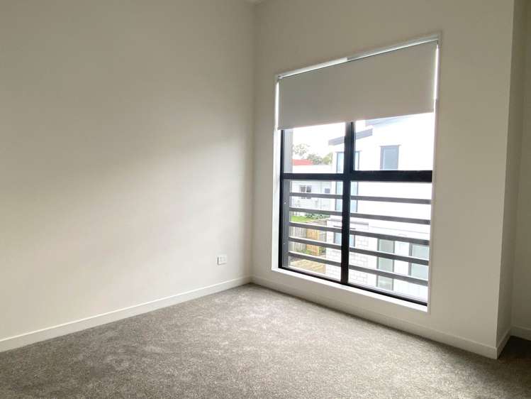 14/12 Onewa Road Northcote_5