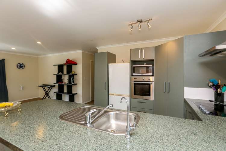 7a Simons Street Moturoa_16