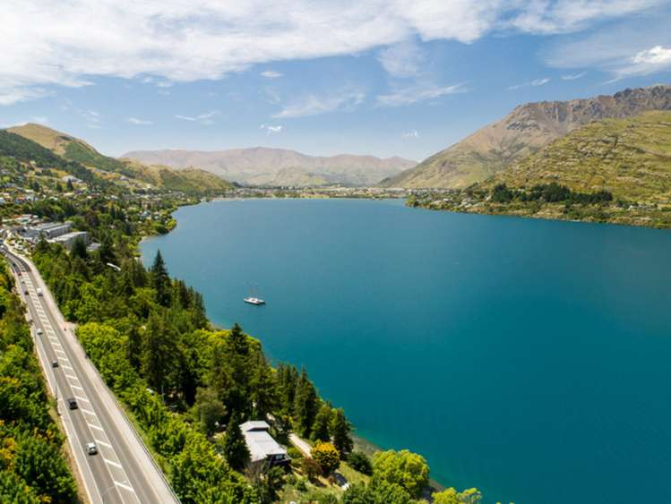 279,285,293 Frankton Road Queenstown_6