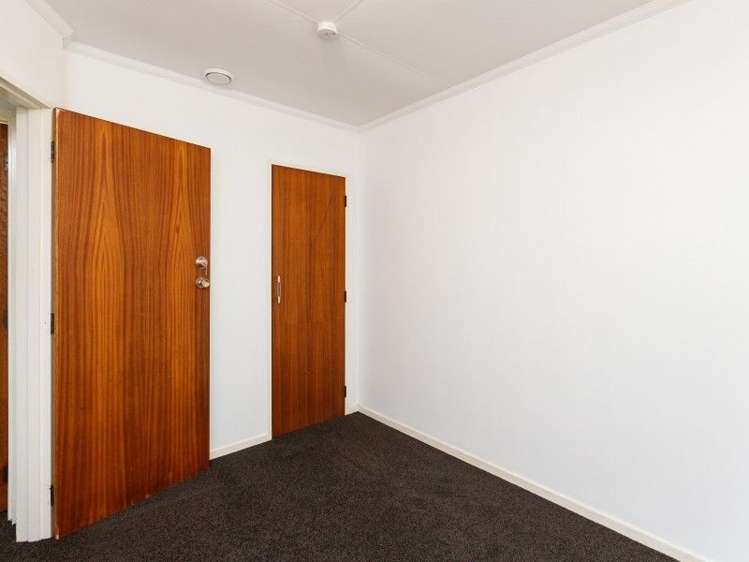 18 Moerangi Street West End_7