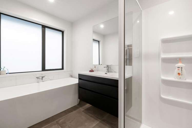 215 The Boulevard Papamoa_14