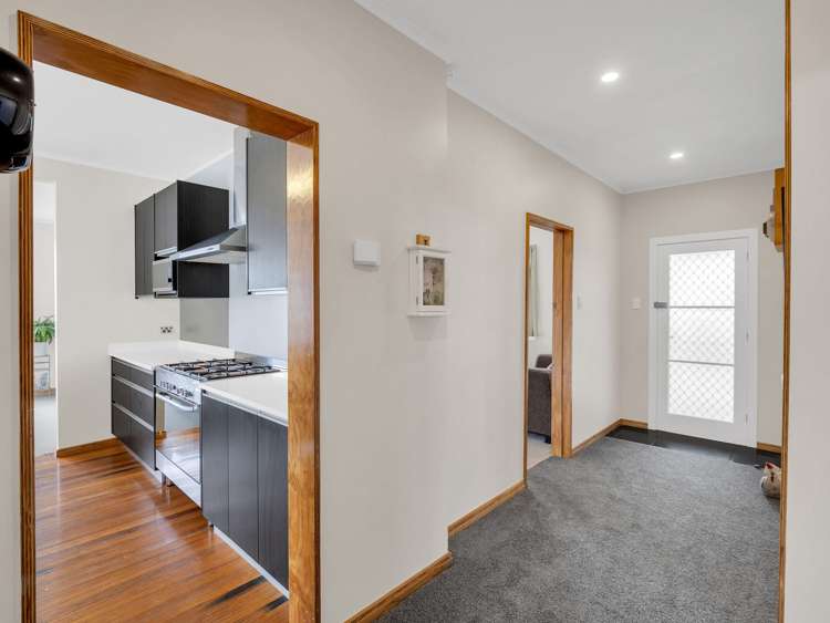 27 Moore Avenue Tawhero_12