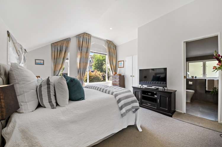 8 Queensway Three Kings_11