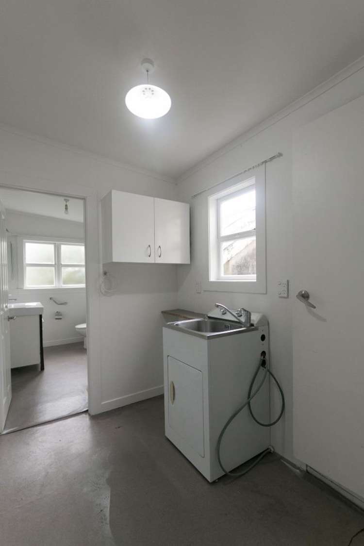 15 Bollard Avenue 1733_12