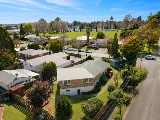 Big Basement, Bonus Cabin & Plenty of Potential