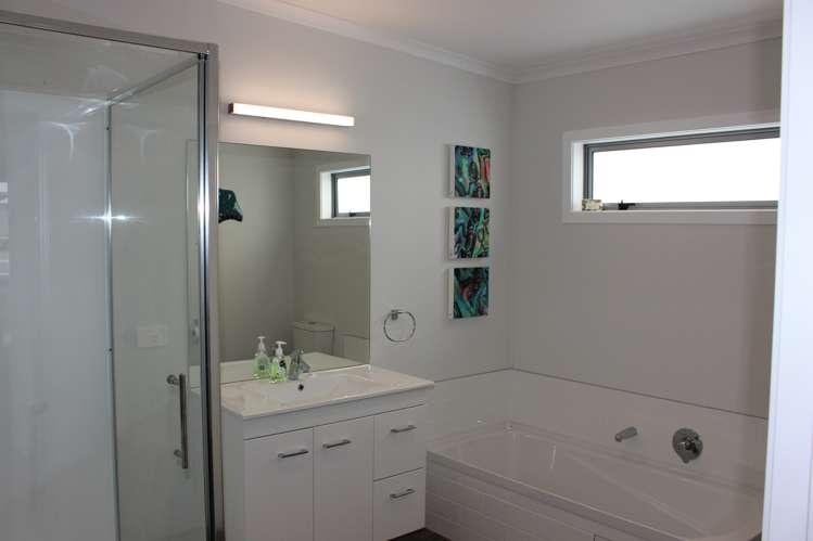 139 Kelly Jade Avenue Matarangi_12