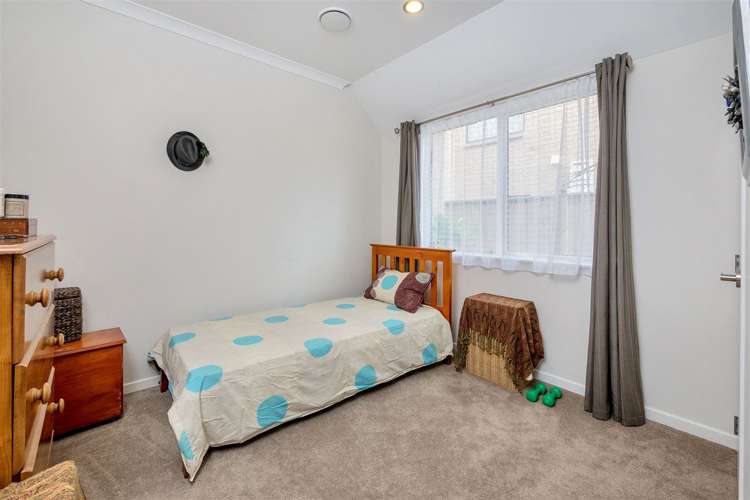 9 Carrickdawson Drive Flat Bush_10