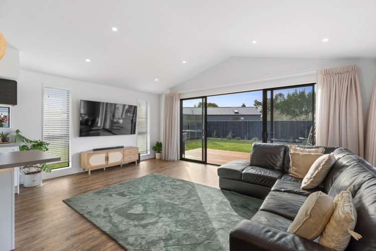 39 Plover Avenue Amberley_11