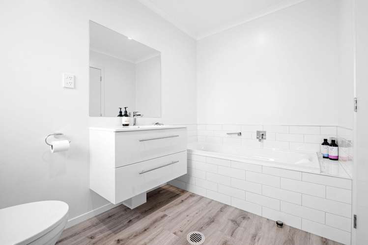 5/74 Clyde Street Hamilton East_9