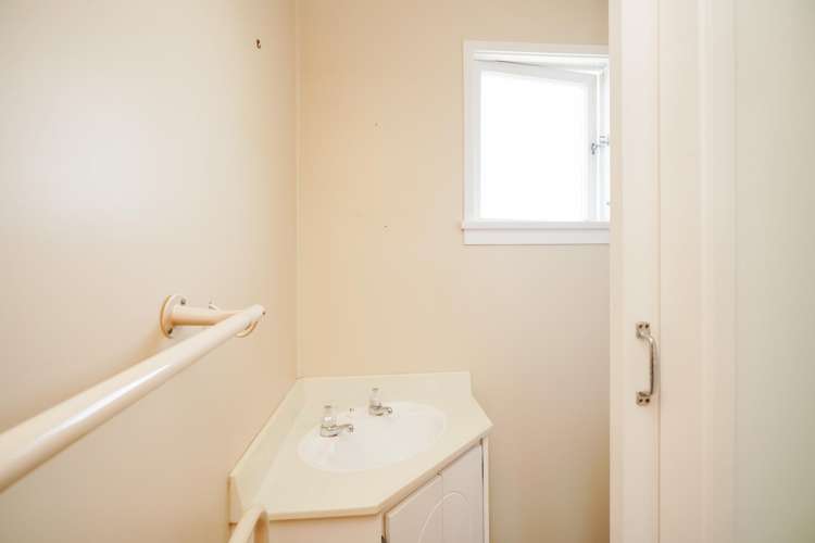 255 Herbert Street Windsor_21