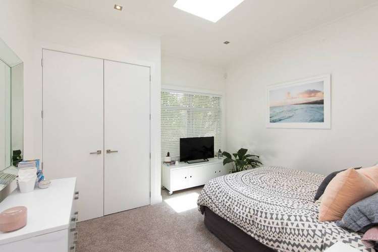 6 Huapai Street Onehunga_15