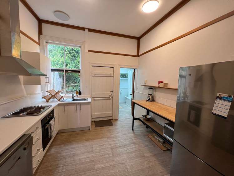 5 Mcintyre Avenue Mount Victoria_9