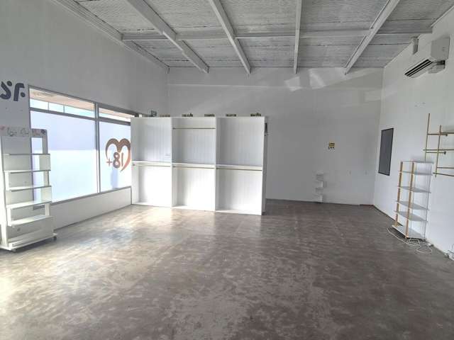 Shop 3, 215 Main Highway Otaki_1