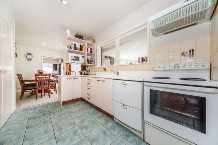 26 Cascades Road Pakuranga Heights_7