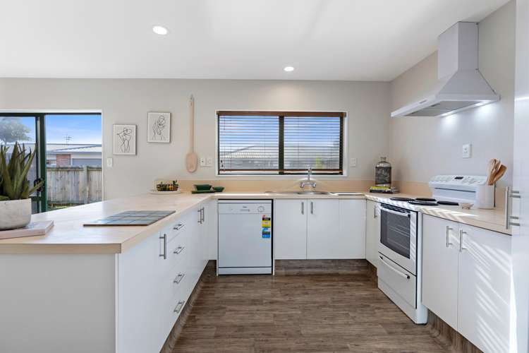 88 Evans Road Papamoa_13