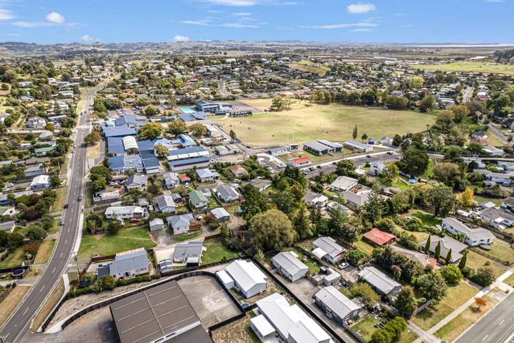 2/137 Awaroa Road Helensville_29