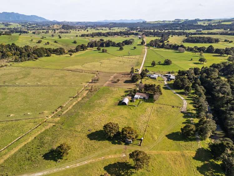 142 Roger Road Taheke_21