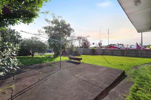 119 Te Atatu Road Te Atatu South_3
