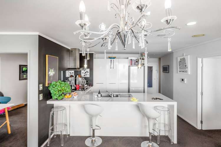 1006/72 Devonport Road_11