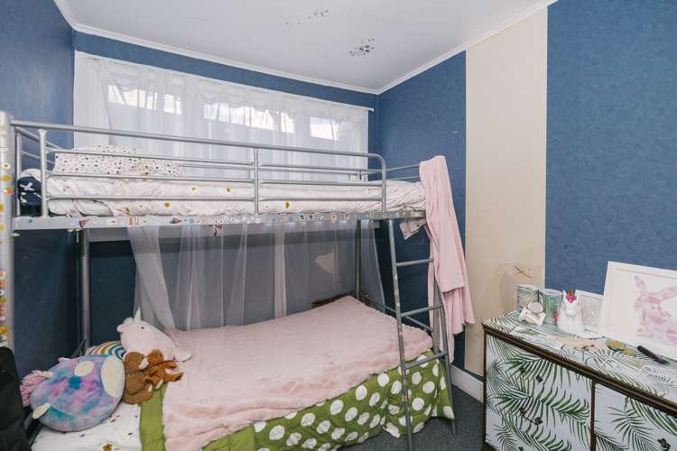 16 Seaforth Avenue Milson_9