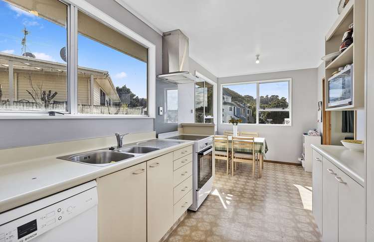 111 Akaroa Drive Maupuia_6