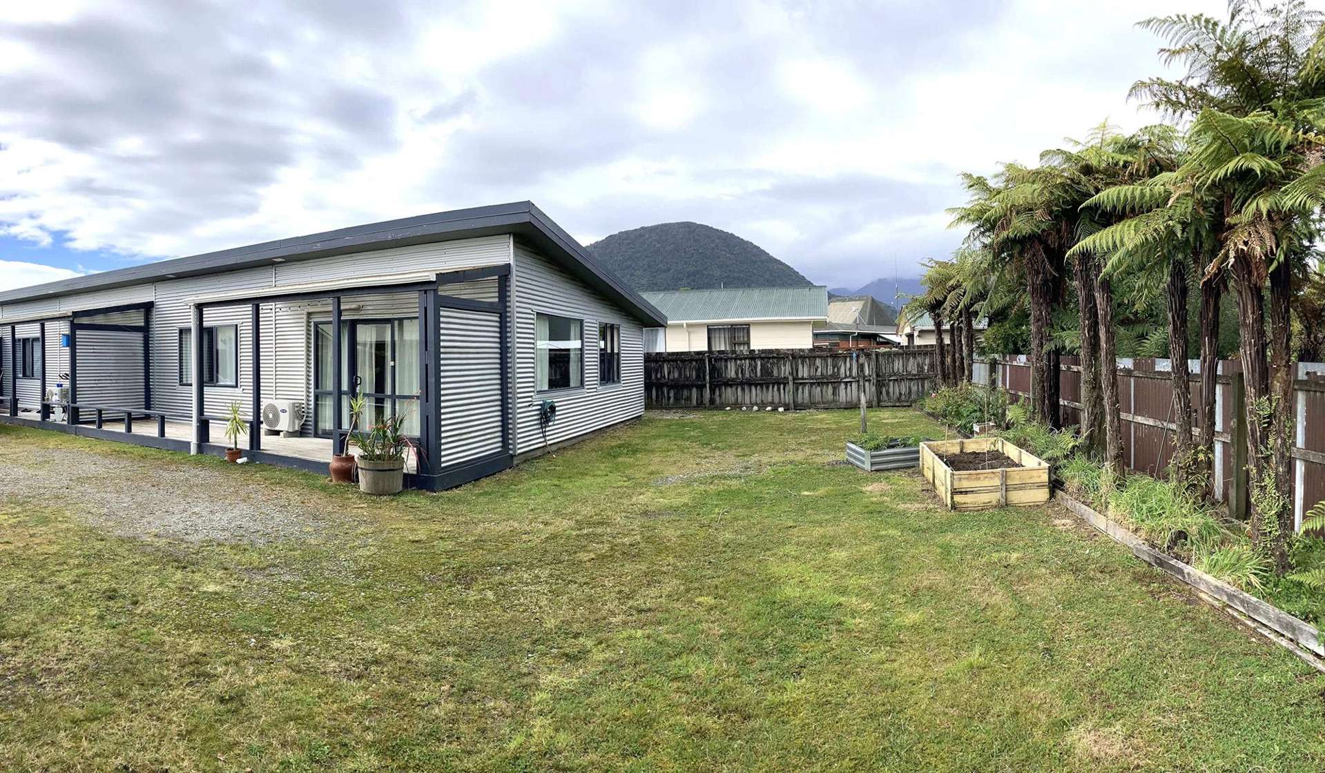 3/6 Pauareka Road Haast_0