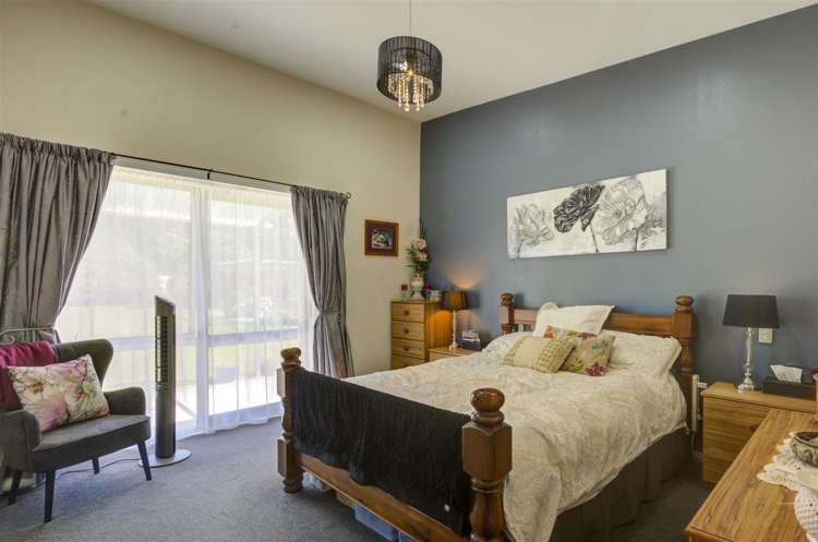 80 Priors Road Fernside_7