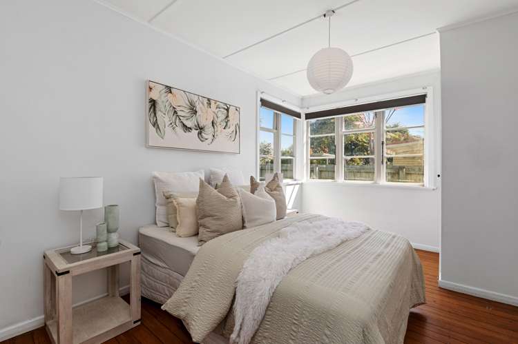 68 Clinkard Avenue Glenholme_8