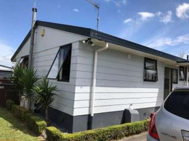 Family Home in Insoll Avenue