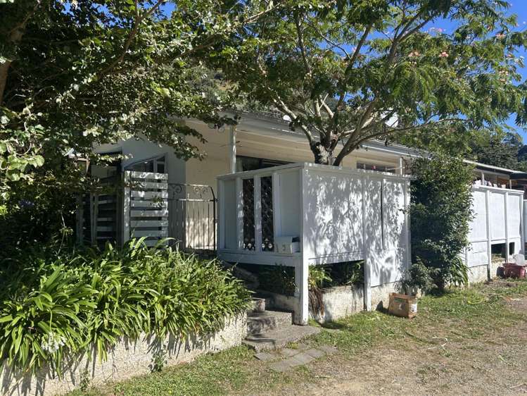 2/3 Angle Street Picton_13