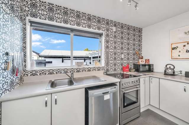 2/20 Penwood Street Russley_3