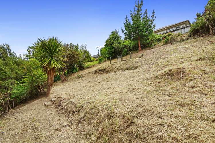 19 Morrison Grove Stokes Valley_16