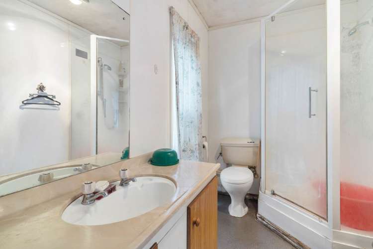 3 Ultima Place Clover Park_18