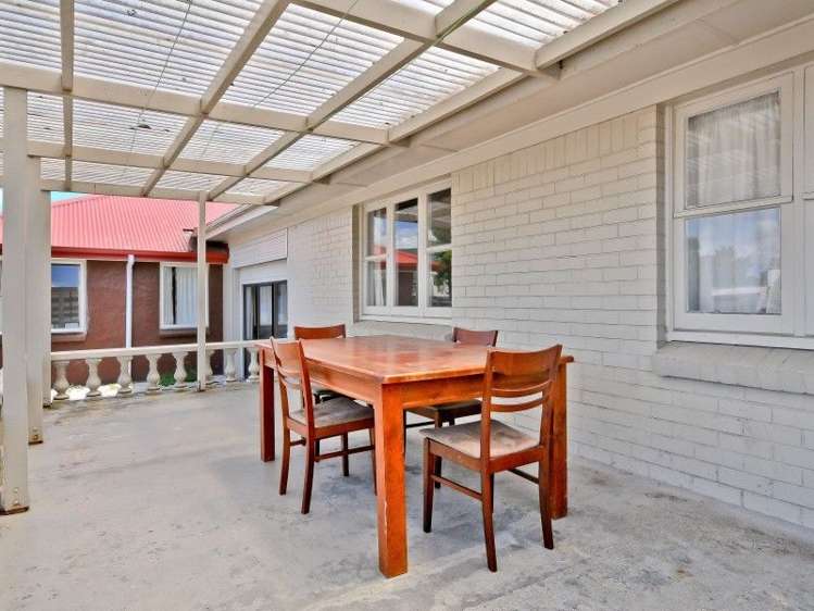 2 Snead Place Hamilton East_27