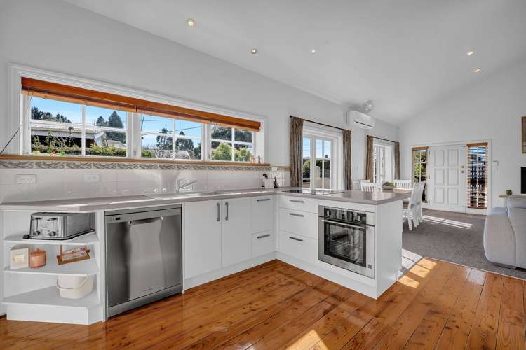 66 Yeovil Road Te Atatu Peninsula_5