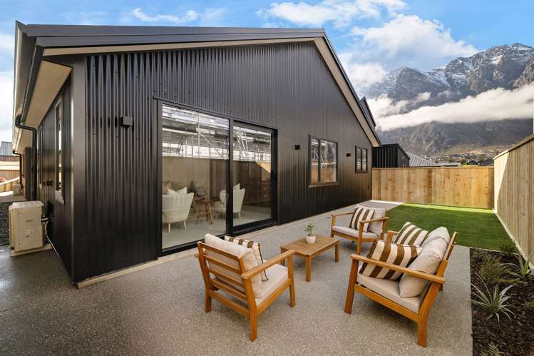 150 Howden Drive Jacks Point_25