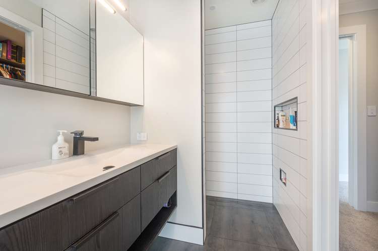 65 Baxter Michael Crescent Cambridge_10