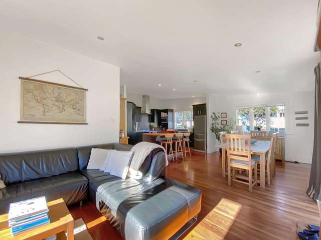 209 Victoria Road Devonport_2