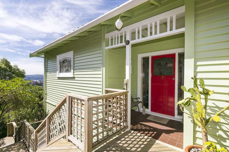 92 Mortimer Terrace Brooklyn_12