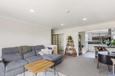 2/1 Akehurst Avenue_3