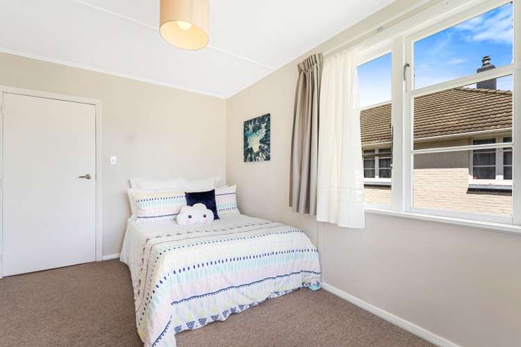 200 Waddington Drive Naenae_9