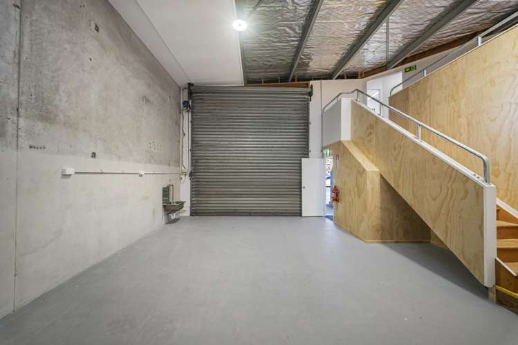 1/4087 Great North Road Kelston_4
