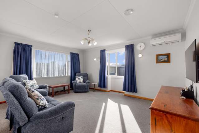 405 Breezes Road Aranui_2