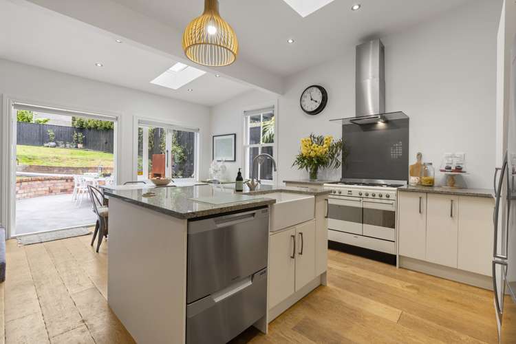 8 Glen Road Stanley Point_9