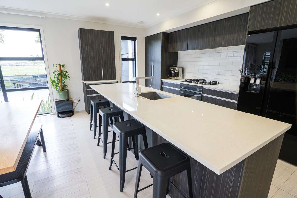 33 Meadowfield Street_3