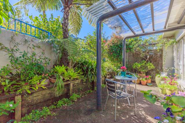 8/18 Parr Terrace Castor Bay_4