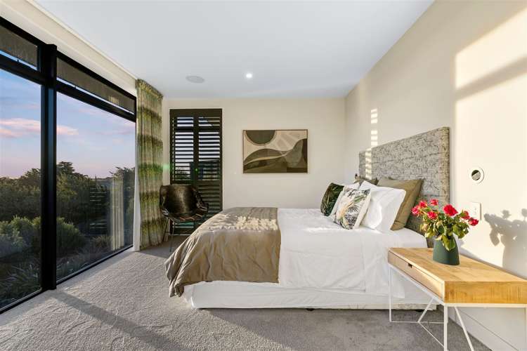 3 Hewers Lane Kennedys Bush_13