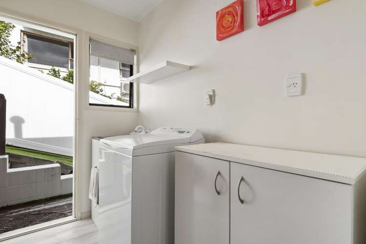 2/13 Newstead Avenue Browns Bay_20