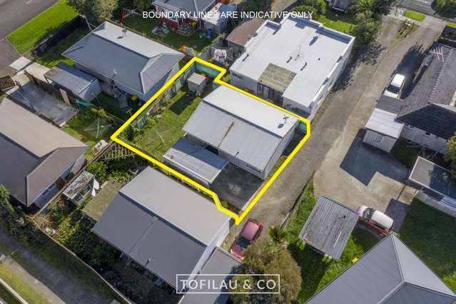 2/8 Tennessee Avenue Mangere East_1